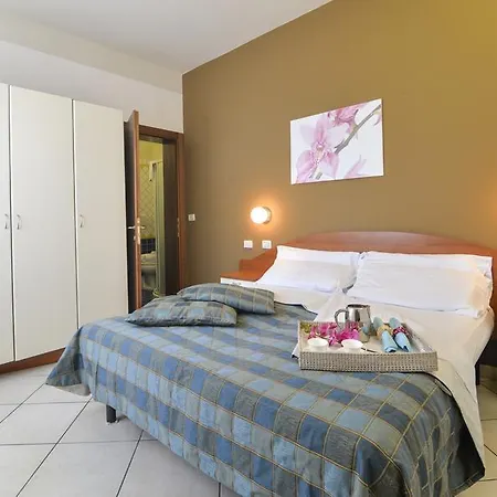 Riviera 3*
