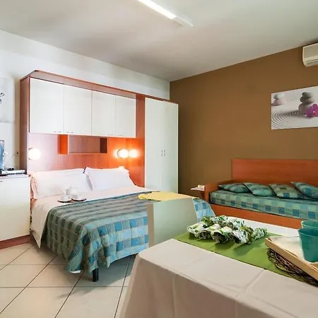 Aparthotel Riviera 2*