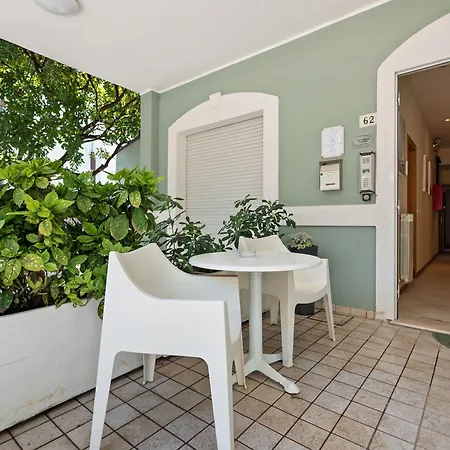 Riviera 3*