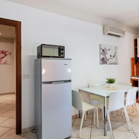 מלון דירות Riviera 3*