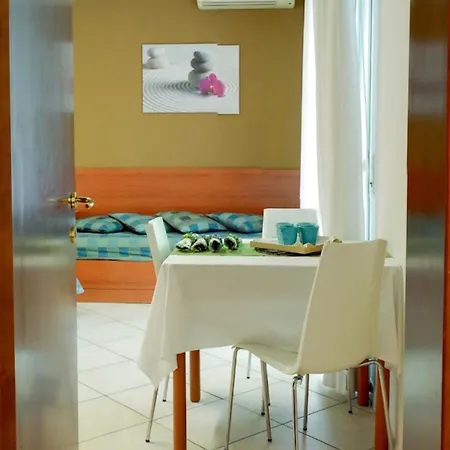 Riviera מלון דירות רימיני