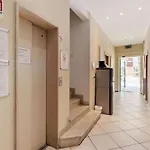 Riviera מלון דירות רימיני