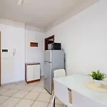 Riviera מלון דירות 3*